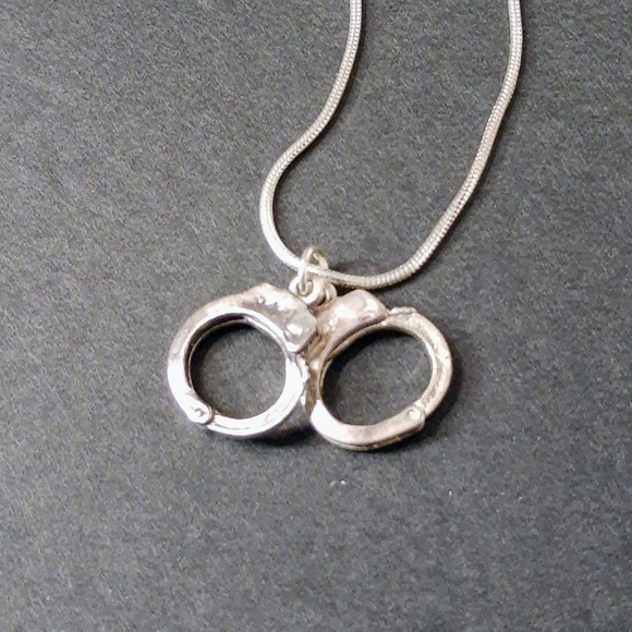 Silver Handcuffs Delicate Chain Necklace 19" - Picture 4 of 6